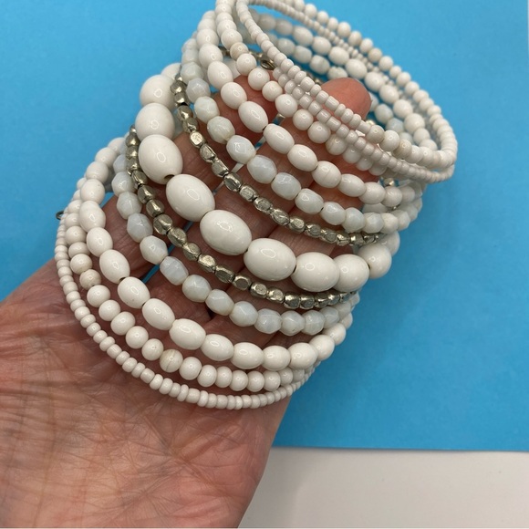 White Bead Memory Wire Bracelet - Picture 5 of 8